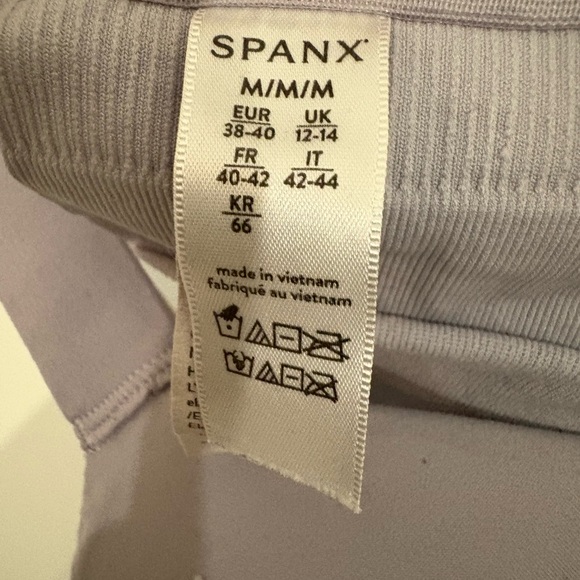 Spanx bra - Picture 2 of 2